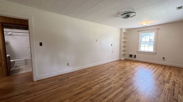 138 Ham St, Tullahoma, TN 37388