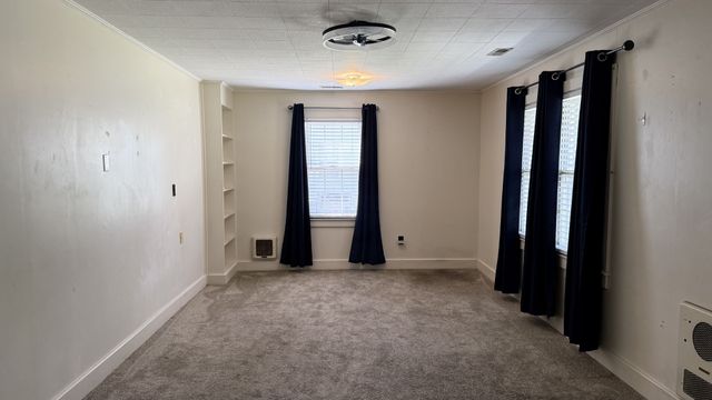 138 Ham St, Tullahoma, TN 37388