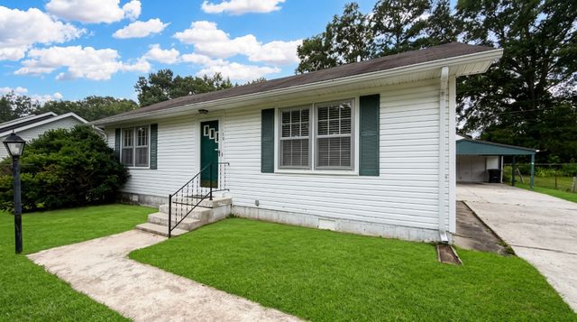138 Ham St, Tullahoma, TN 37388