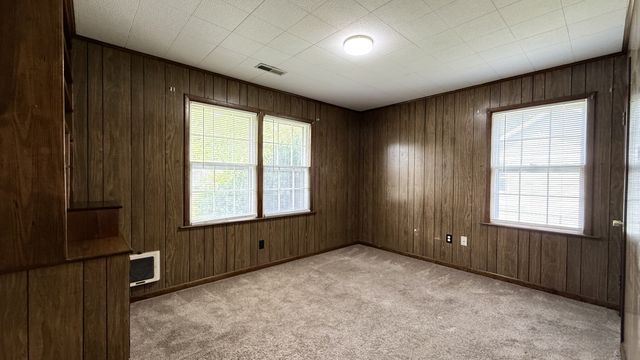 138 Ham St, Tullahoma, TN 37388