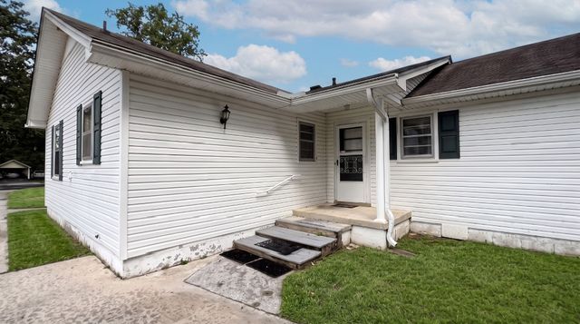 138 Ham St, Tullahoma, TN 37388