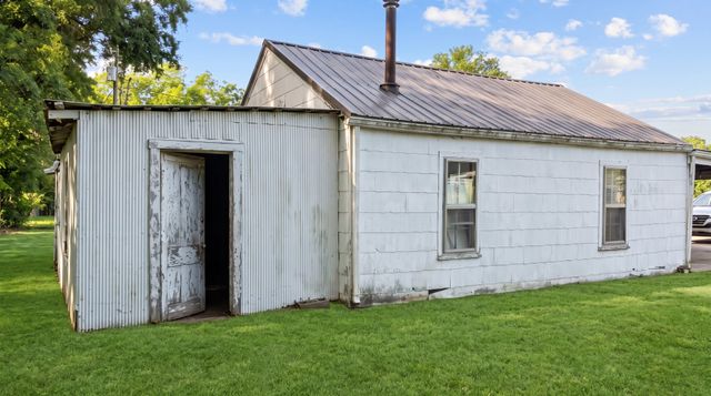 138 Ham St, Tullahoma, TN 37388