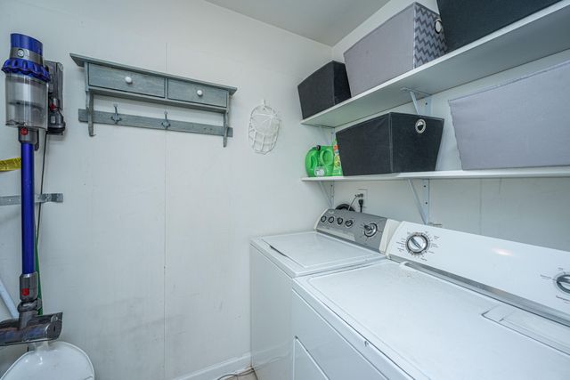 1240 Camelia Road, Charleston, SC 29407