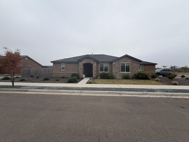 2454 Hudson, Kingsburg, CA 93631