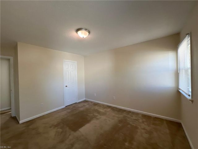 4058 Thomas Jefferson DR, Virginia Beach, VA 23452