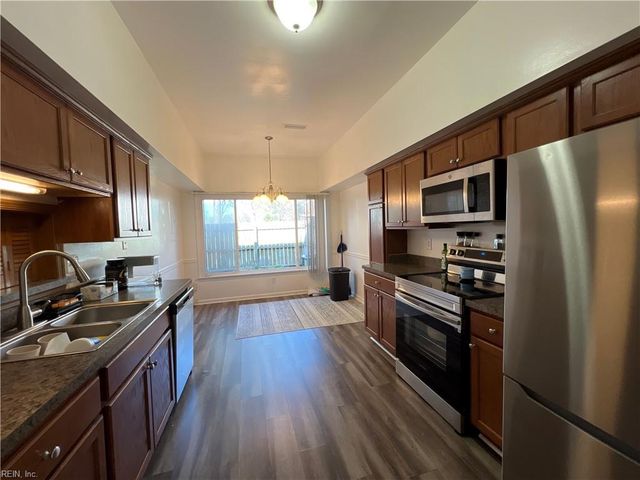 4058 Thomas Jefferson DR, Virginia Beach, VA 23452