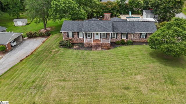210 Briarwood Drive, Pacolet, SC 29372