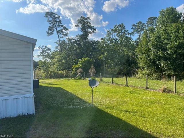 1195 Blueberry LN, Labelle, FL 33935