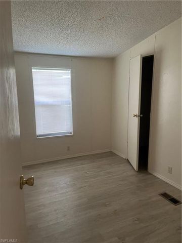 1195 Blueberry LN, Labelle, FL 33935