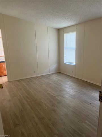 1195 Blueberry LN, Labelle, FL 33935