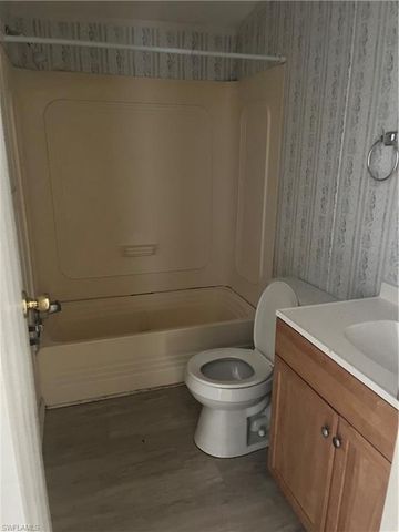 1195 Blueberry LN, Labelle, FL 33935