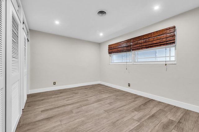 921 SE 15th Court, Deerfield Beach, FL 33441