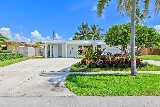 921 SE 15th Court, Deerfield Beach, FL 33441