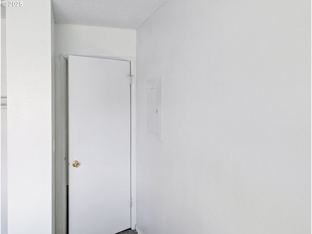 1521 Ne HALE Pl, Gresham, OR 97030