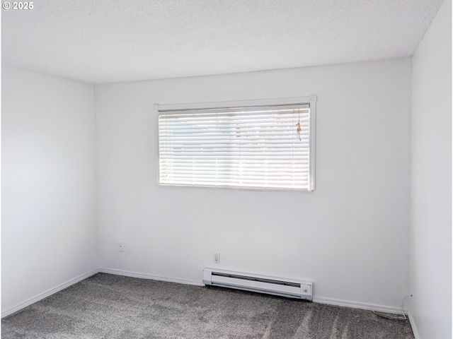 1521 Ne HALE Pl, Gresham, OR 97030