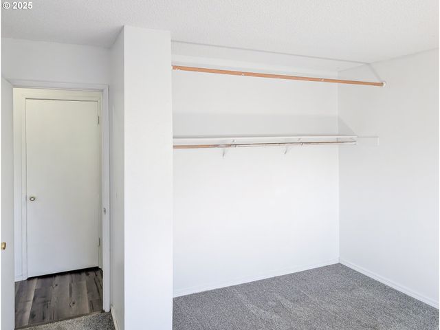 1521 Ne HALE Pl, Gresham, OR 97030