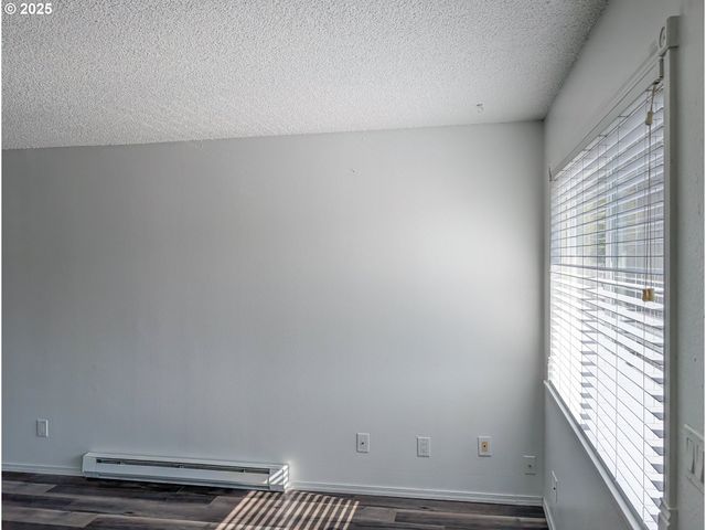 1521 Ne HALE Pl, Gresham, OR 97030