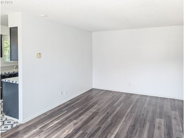 1521 Ne HALE Pl, Gresham, OR 97030