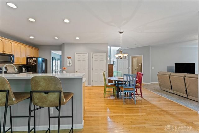 1422 Shawnee Run Drive, Maineville, OH 45039
