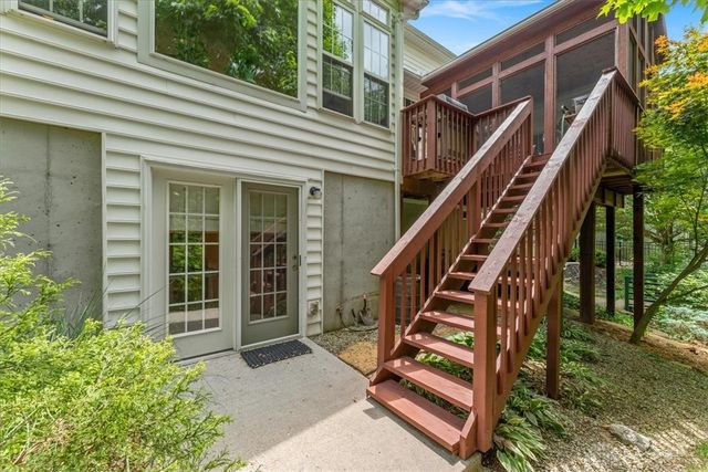 1422 Shawnee Run Drive, Maineville, OH 45039