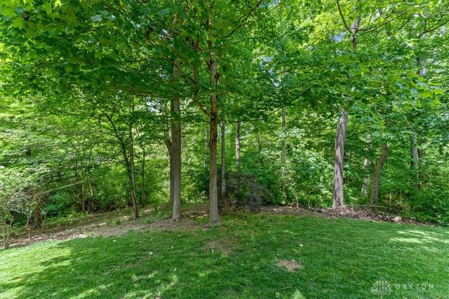 1422 Shawnee Run Drive, Maineville, OH 45039