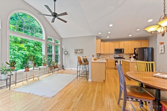 1422 Shawnee Run Drive, Maineville, OH 45039