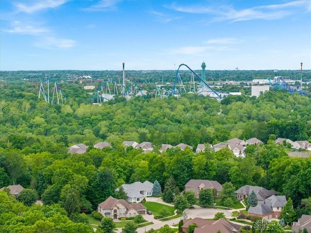1422 Shawnee Run Drive, Maineville, OH 45039