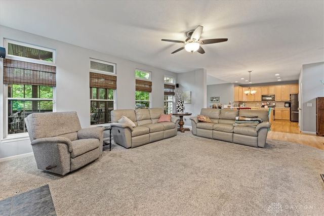 1422 Shawnee Run Drive, Maineville, OH 45039