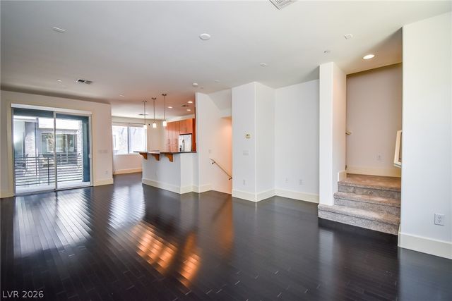 9050 West Tropicana Avenue 1129, Las Vegas, NV 89147