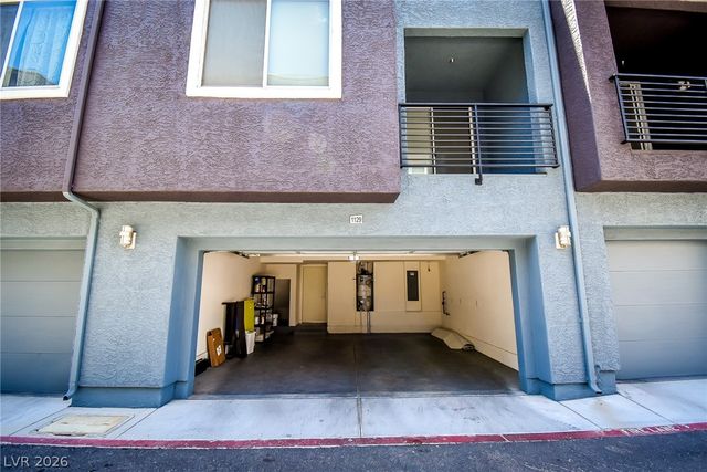 9050 West Tropicana Avenue 1129, Las Vegas, NV 89147