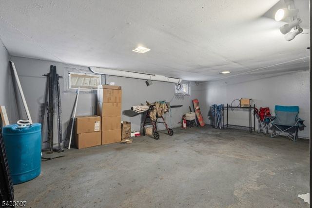 443 Wheatsheaf Rd, Roselle Boro, NJ 07203