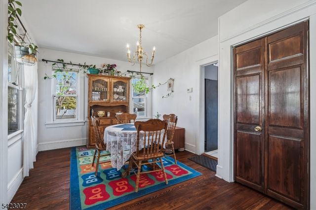 443 Wheatsheaf Rd, Roselle Boro, NJ 07203