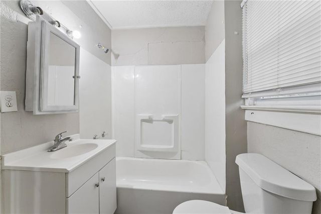 3341 AGNES Avenue, Kansas City, MO 64128