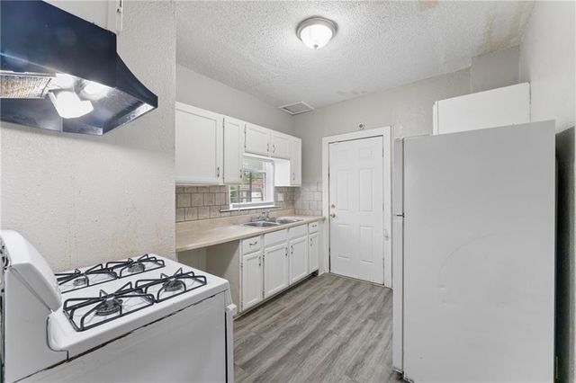 3341 AGNES Avenue, Kansas City, MO 64128