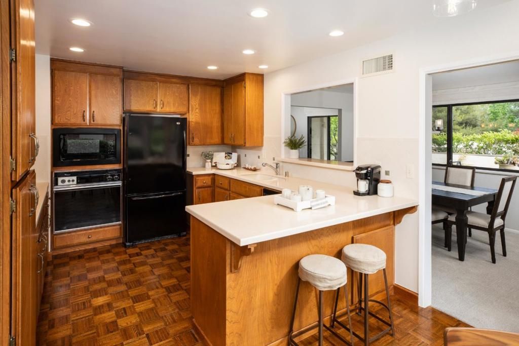 Image 5 of property listing at 22415 Rancho Deep Cliff Drive, Cupertino, CA 95014