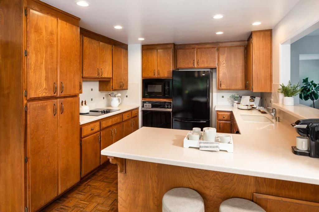 Image 6 of property listing at 22415 Rancho Deep Cliff Drive, Cupertino, CA 95014