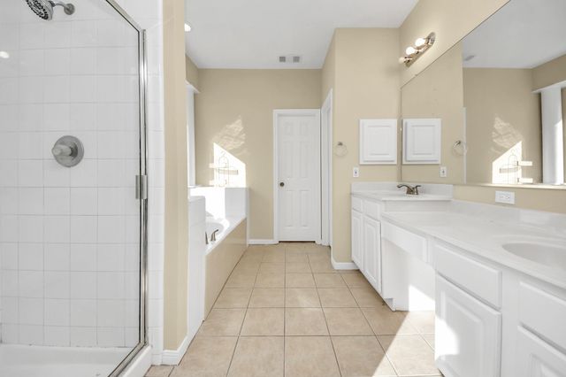 323 N Esplanade Lane, Stafford, TX 77477