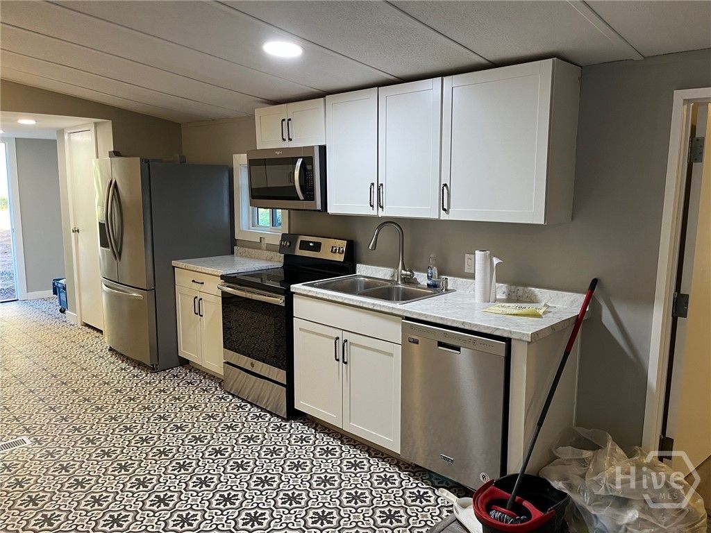 200 Cheatham Drive, Athens, GA 30601