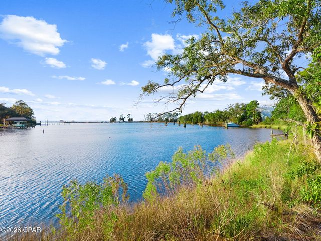 2303 Daisy Court, Panama City, FL 32405