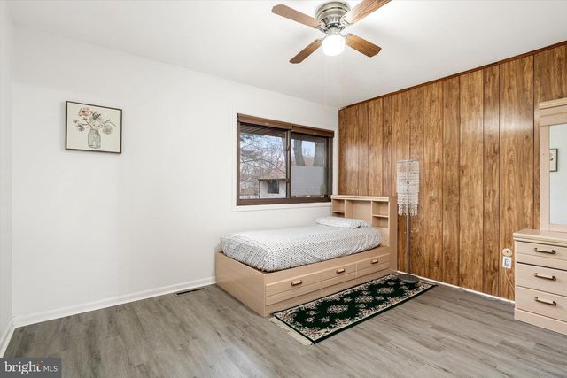 29 PENNINGTON RD, East Windsor, NJ 08520