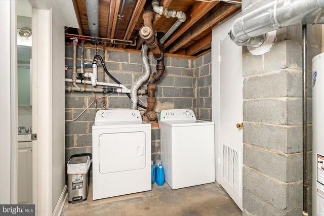 29 PENNINGTON RD, East Windsor, NJ 08520