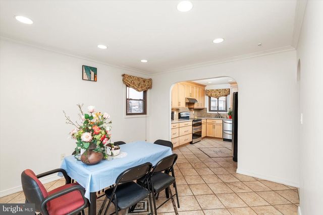 29 PENNINGTON RD, East Windsor, NJ 08520