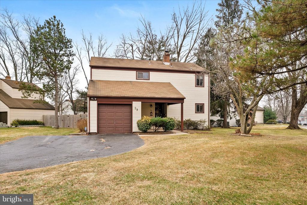 29 PENNINGTON RD, East Windsor, NJ 08520
