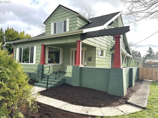 6804 Se CARLTON St, Portland, OR 97206