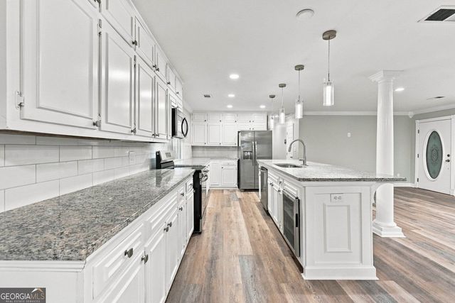 2298 E Lake Drive NE, Conyers, GA 30012