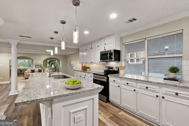 2298 E Lake Drive NE, Conyers, GA 30012