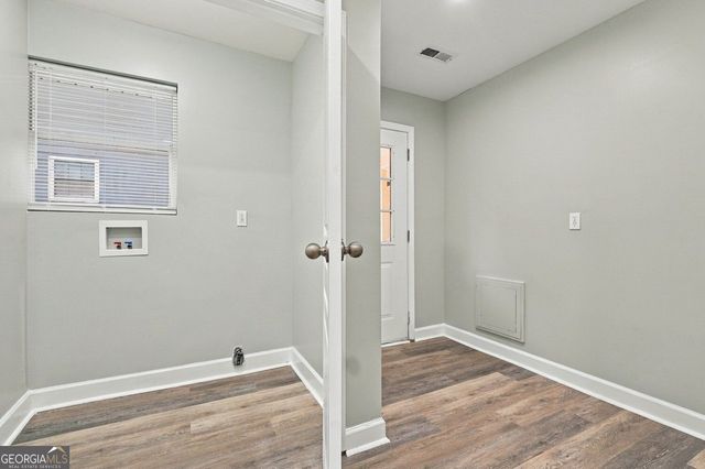 2298 E Lake Drive NE, Conyers, GA 30012