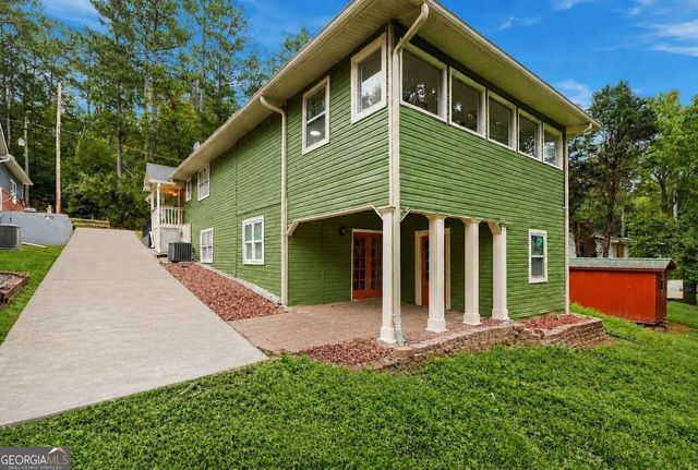 2298 E Lake Drive NE, Conyers, GA 30012