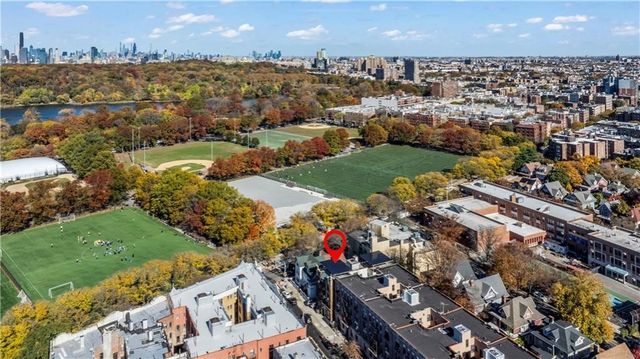 9 Argyle Rd Apt 4C, New York City, NY 11218