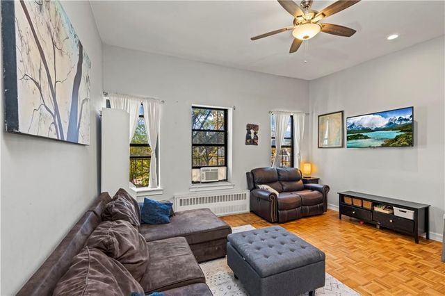 9 Argyle Rd Apt 4C, New York City, NY 11218